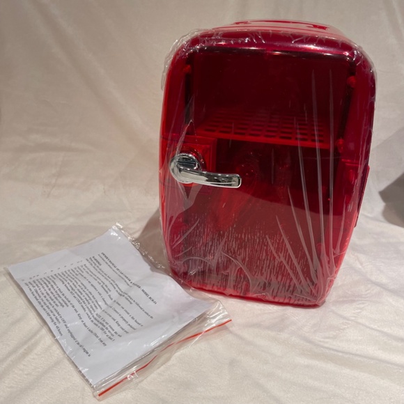 Portable Mini Fridge - Picture 5 of 16